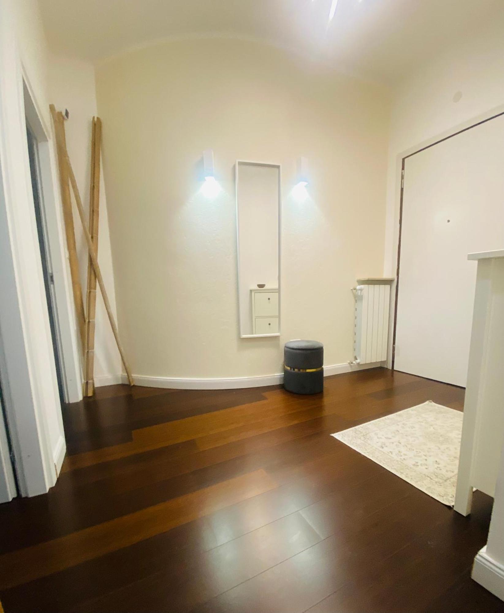 Central Apartment And Parking 베로나 외부 사진